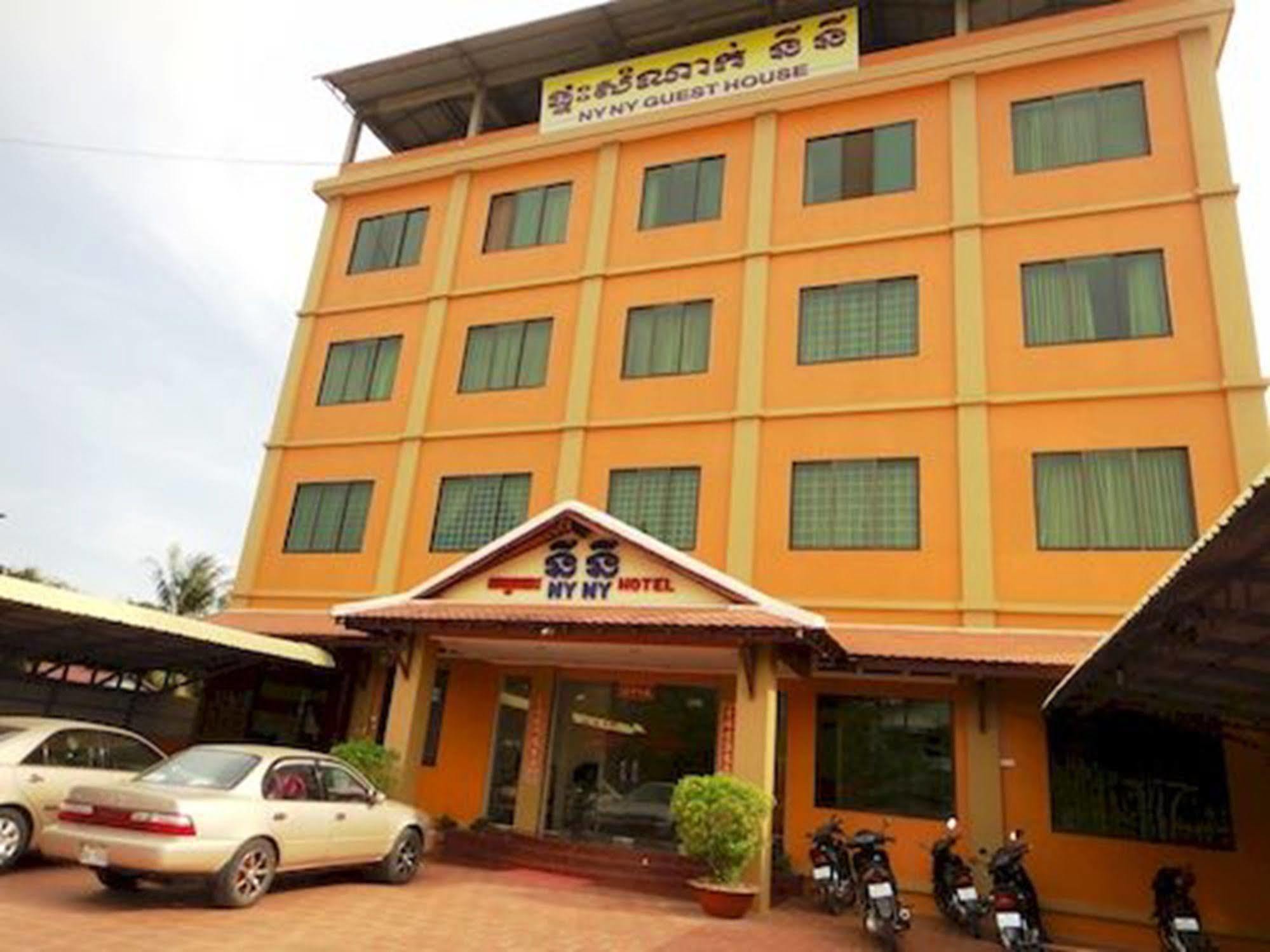 Nyny Hotel Kampot Exterior photo